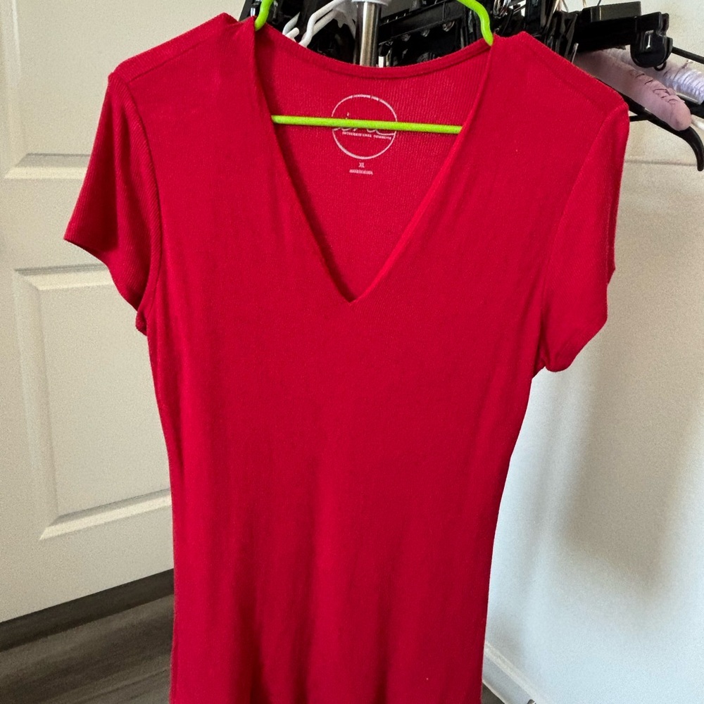 INC International Concepts Red V-Neck Short Sleeve Top